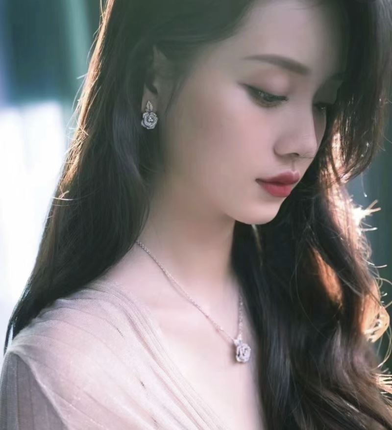 chr1st1an D10r necklaces